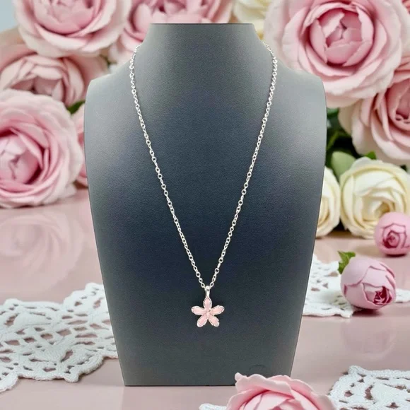 New! Kendra Scott Kyla Flower Pendant Necklace – Silver Rhodium/Pink Cat’s Eye Necklaces